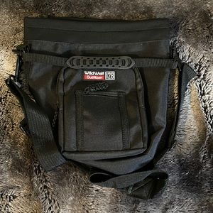 Wild Wolf Outfitters 128oz Water Bottle Holder NWOT